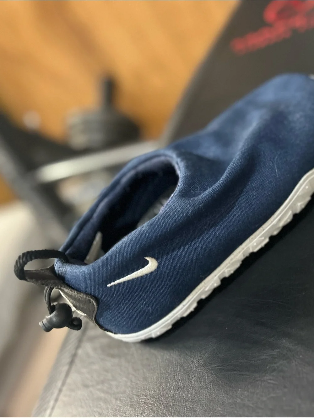 Nike Slip-On Moc in Navy and White Size 5.5